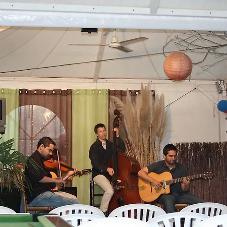 مكان تخييم Camping Du Lac