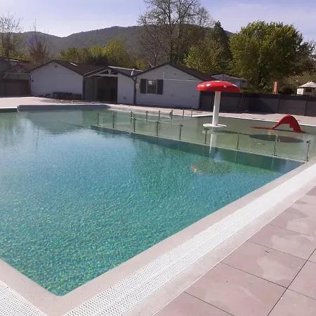 Camping Du Lac 4* فوا