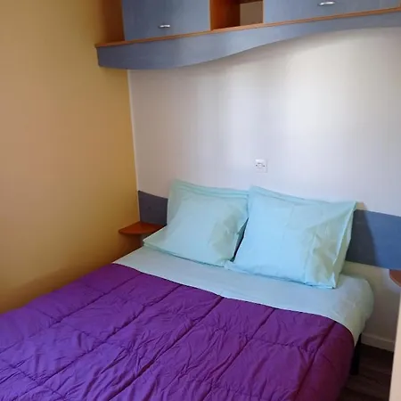 مكان تخييم Camping Du Lac