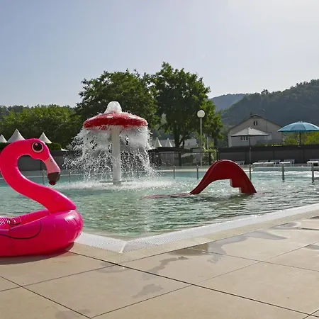 Camping Du Lac 4* فوا