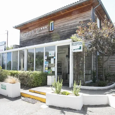 Camping Du Lac 4* فوا