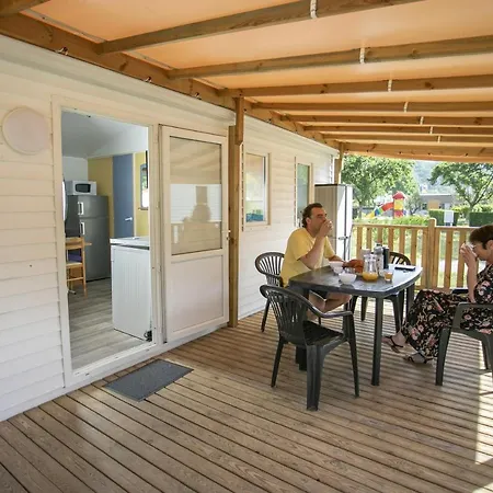 مكان تخييم Camping Du Lac فوا