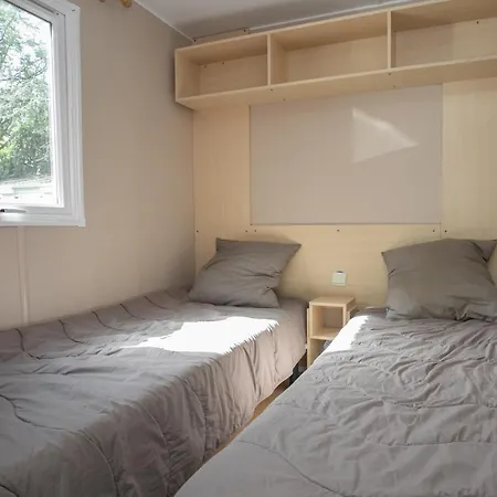 Camping Du Lac مكان تخييم فوا