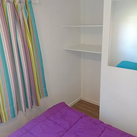 مكان تخييم Camping Du Lac 4*