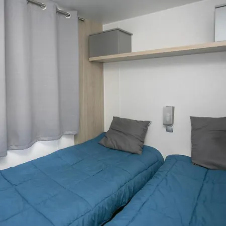 Camping Du Lac 4*